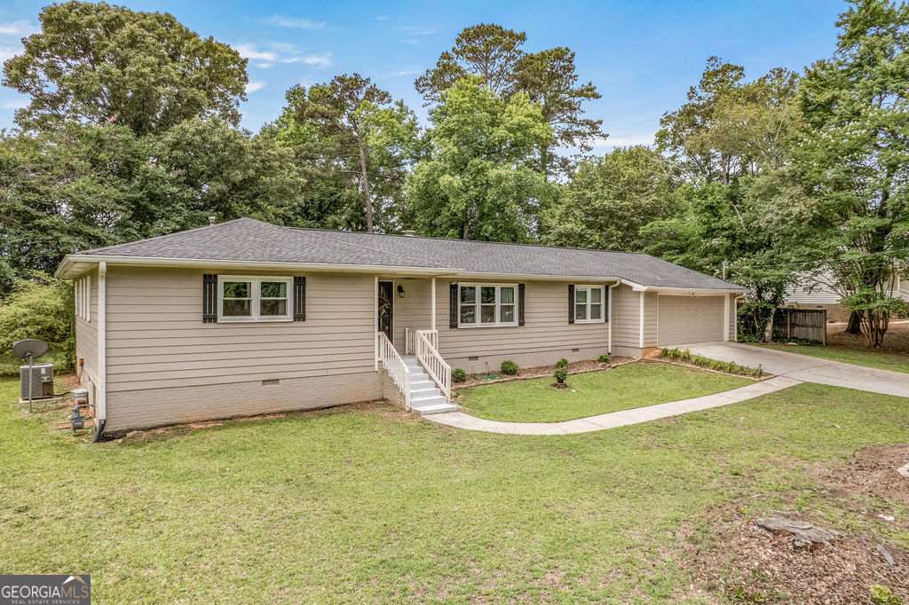 25 Pine Chase Drive Property Photo 1
