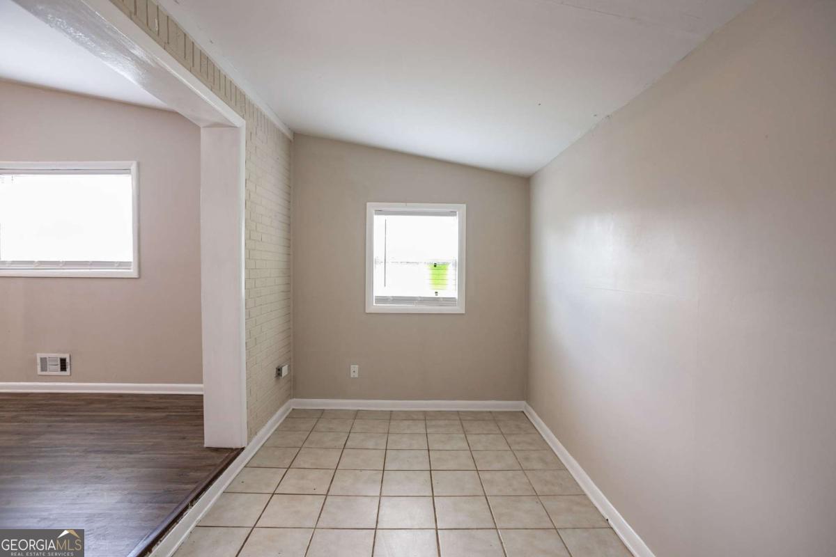 2460 Tyler Way Property Photo 11