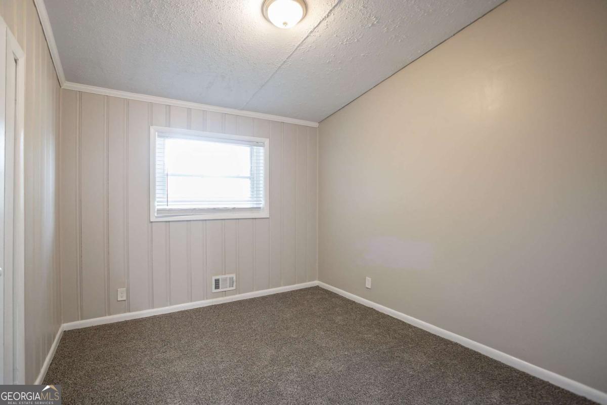 2460 Tyler Way Property Photo 18