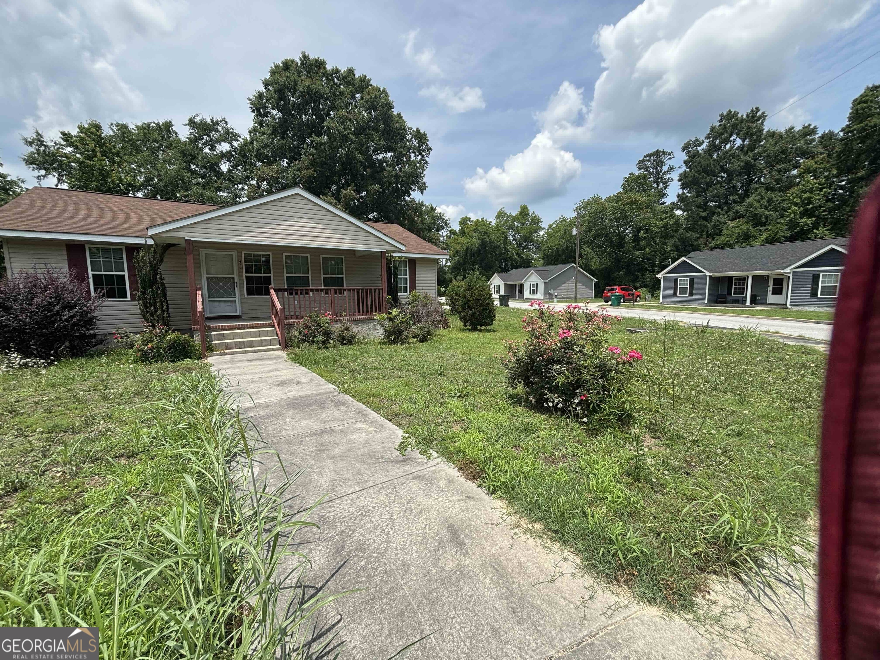 431 2nd Street Property Photo 2