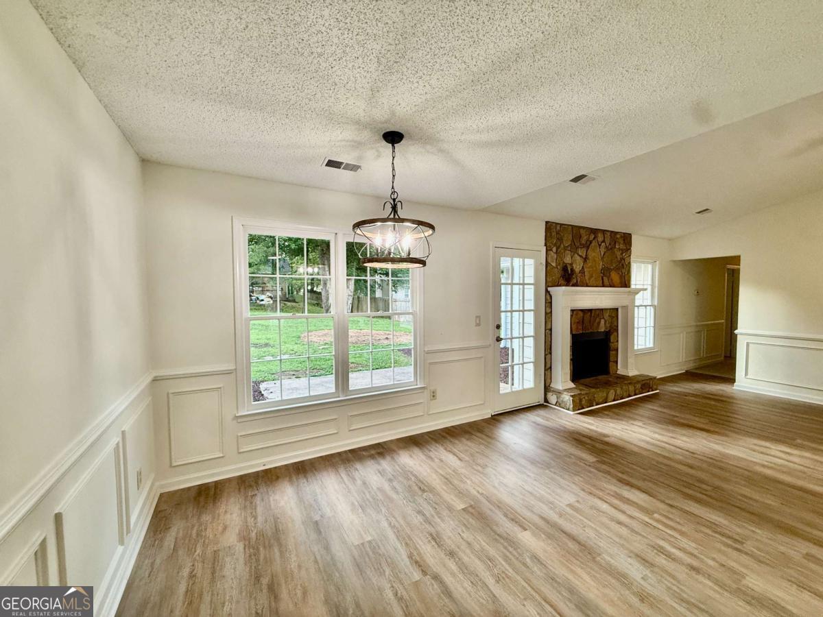 2060 Darrel Lane Property Photo 6