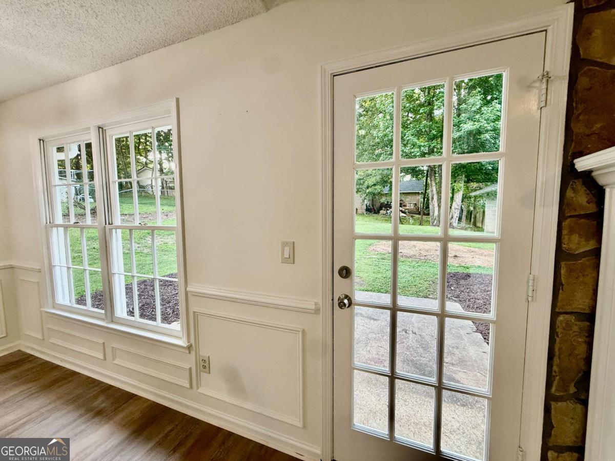 2060 Darrel Lane Property Photo 7