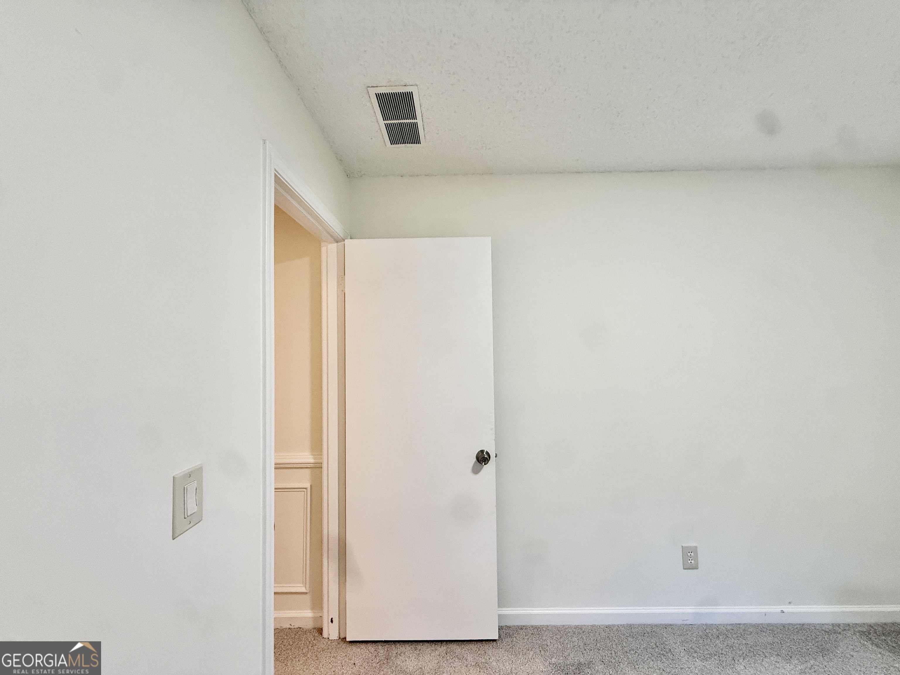 2060 Darrel Lane Property Photo 13