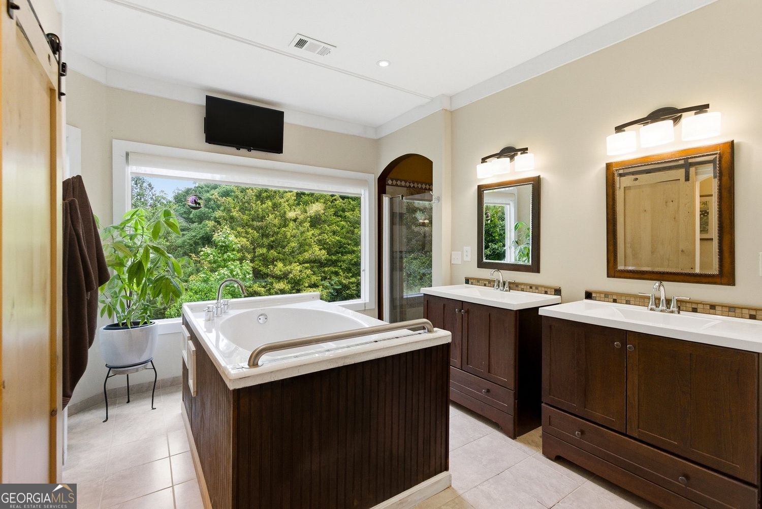 200 Mcclure Drive Property Photo 29