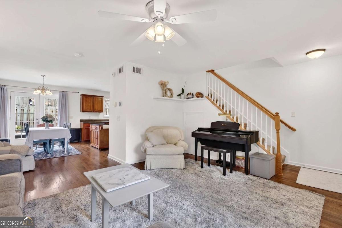 816 Summer Place Property Photo 10