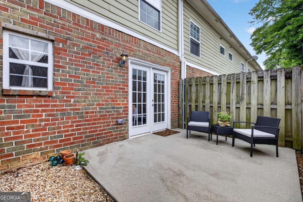 816 Summer Place Property Photo 32