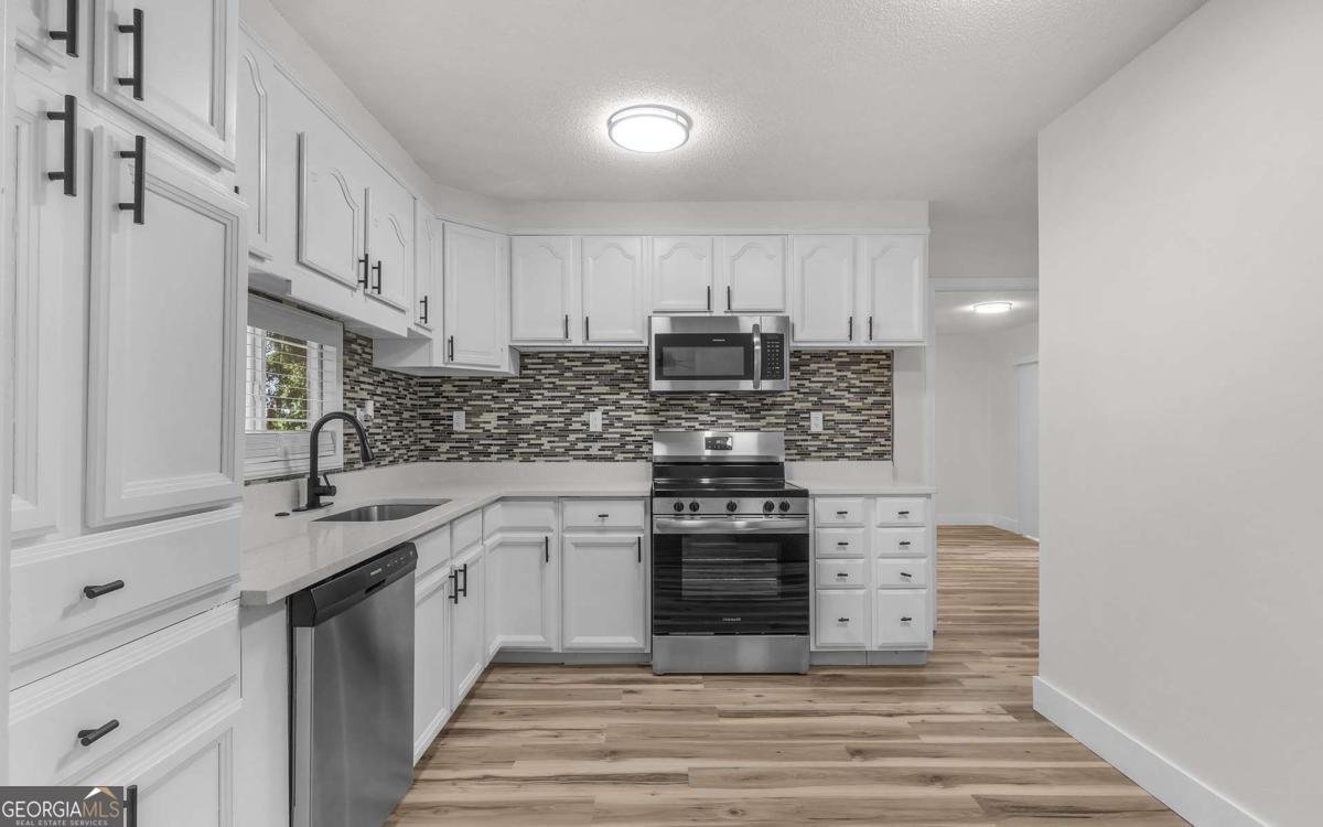 539 Pine Avenue Property Photo 11