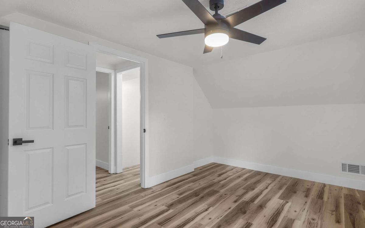 539 Pine Avenue Property Photo 22