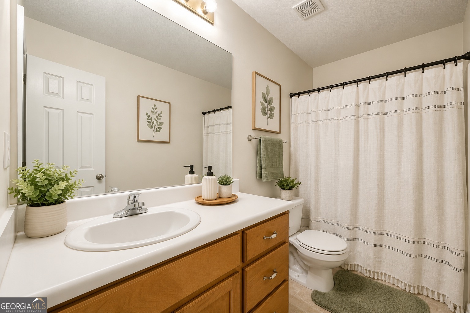 1480 E Broad Street Property Photo 15