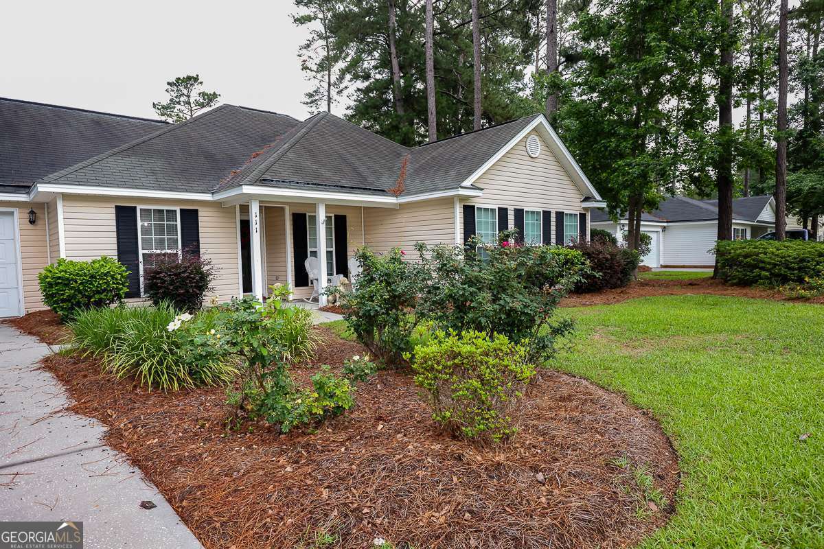 111 Sterling Drive Property Photo 3