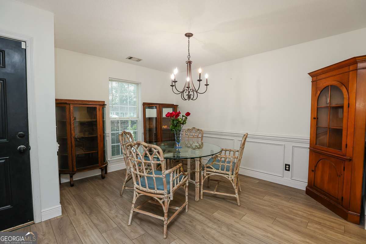 111 Sterling Drive Property Photo 12