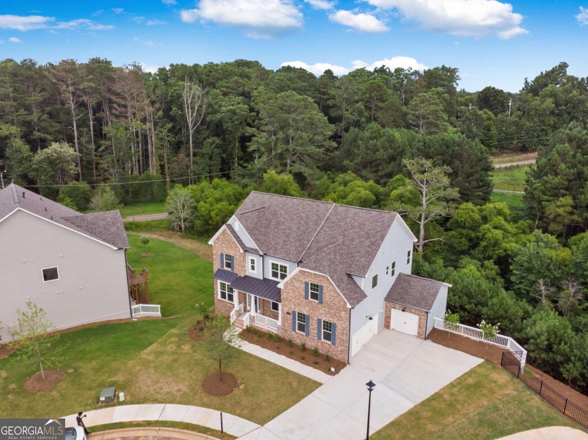 3915 Kilya Lane Property Photo 4