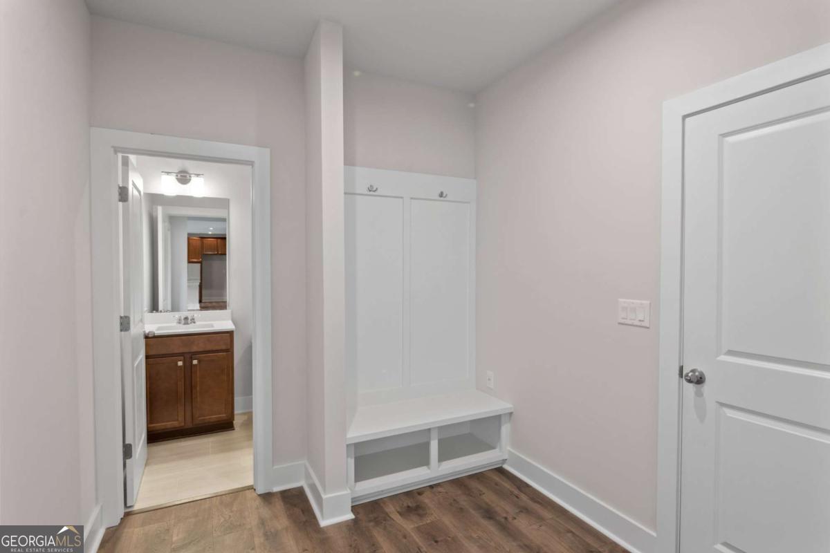 3915 Kilya Lane Property Photo 34