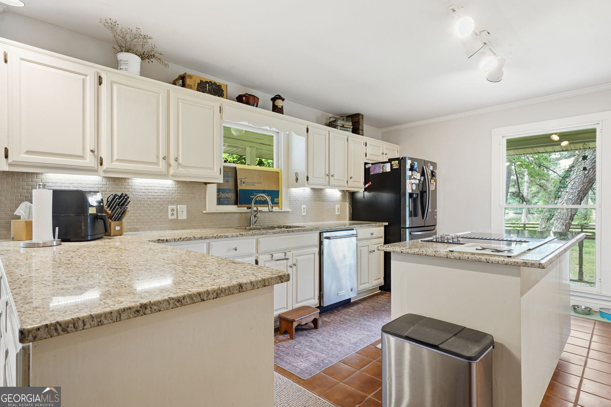 100 Wilson Road Property Photo 16