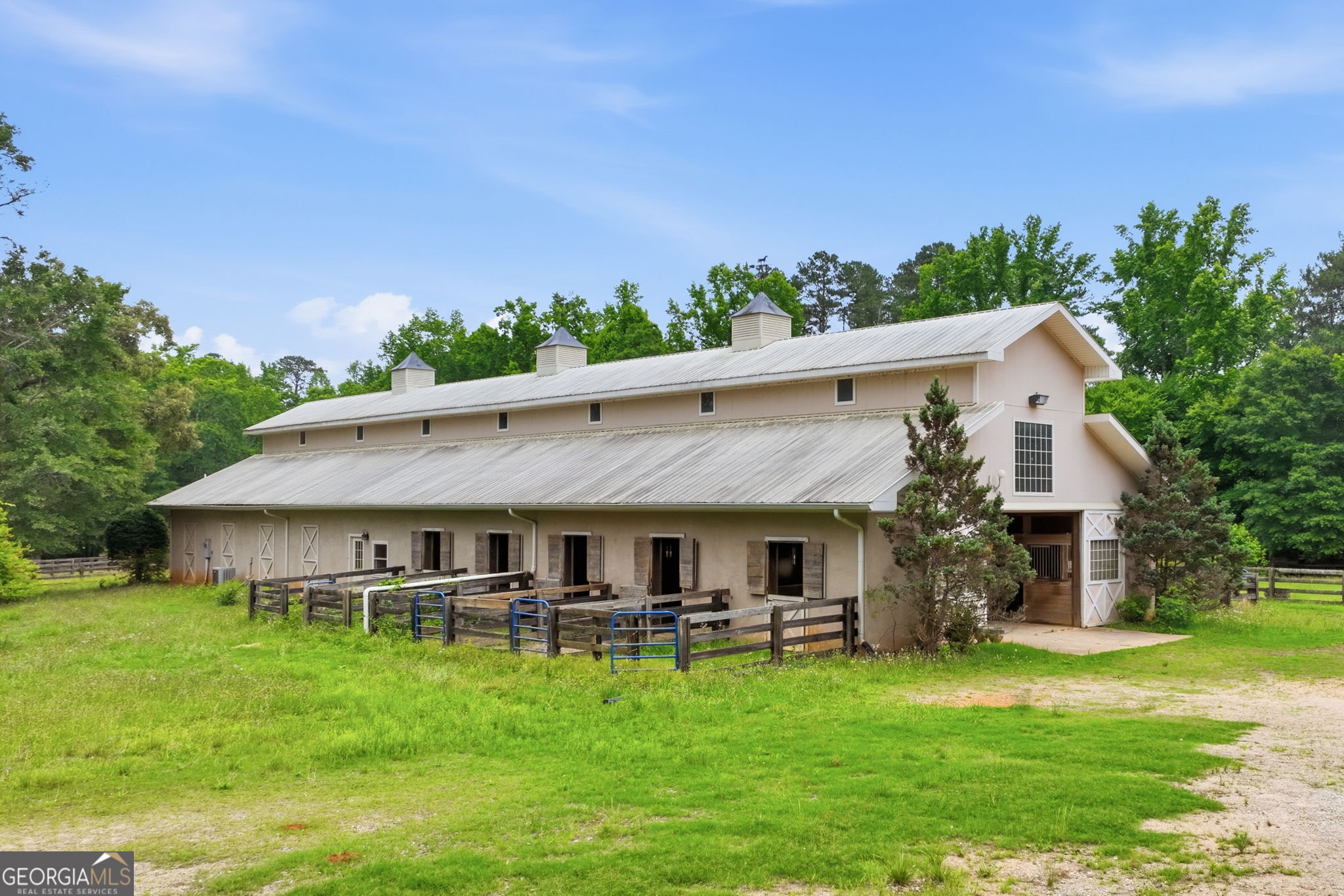 100 Wilson Road Property Photo 24