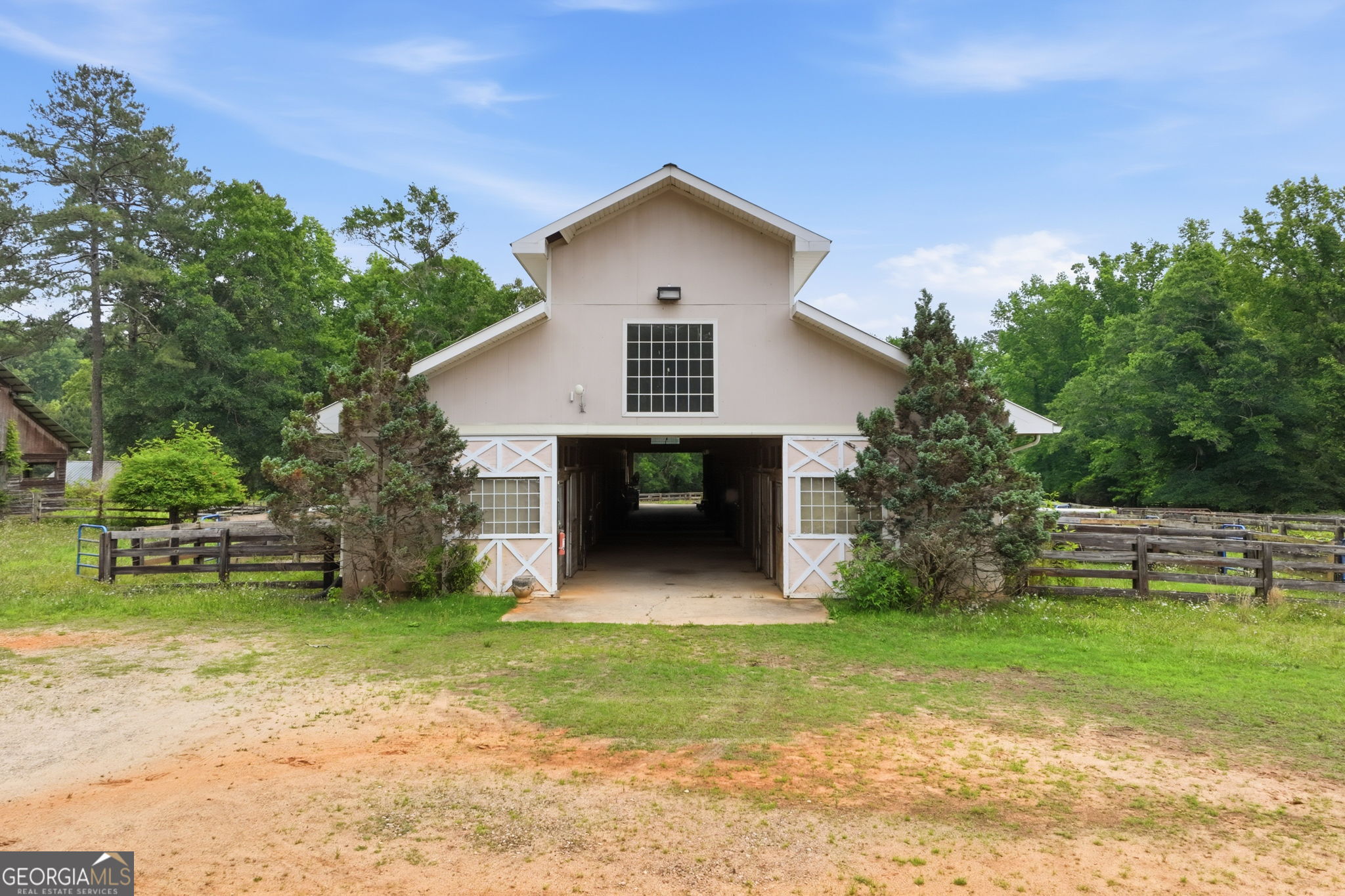 100 Wilson Road Property Photo 25