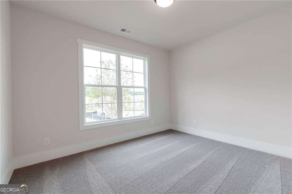 325 Willow Cove Property Photo 11
