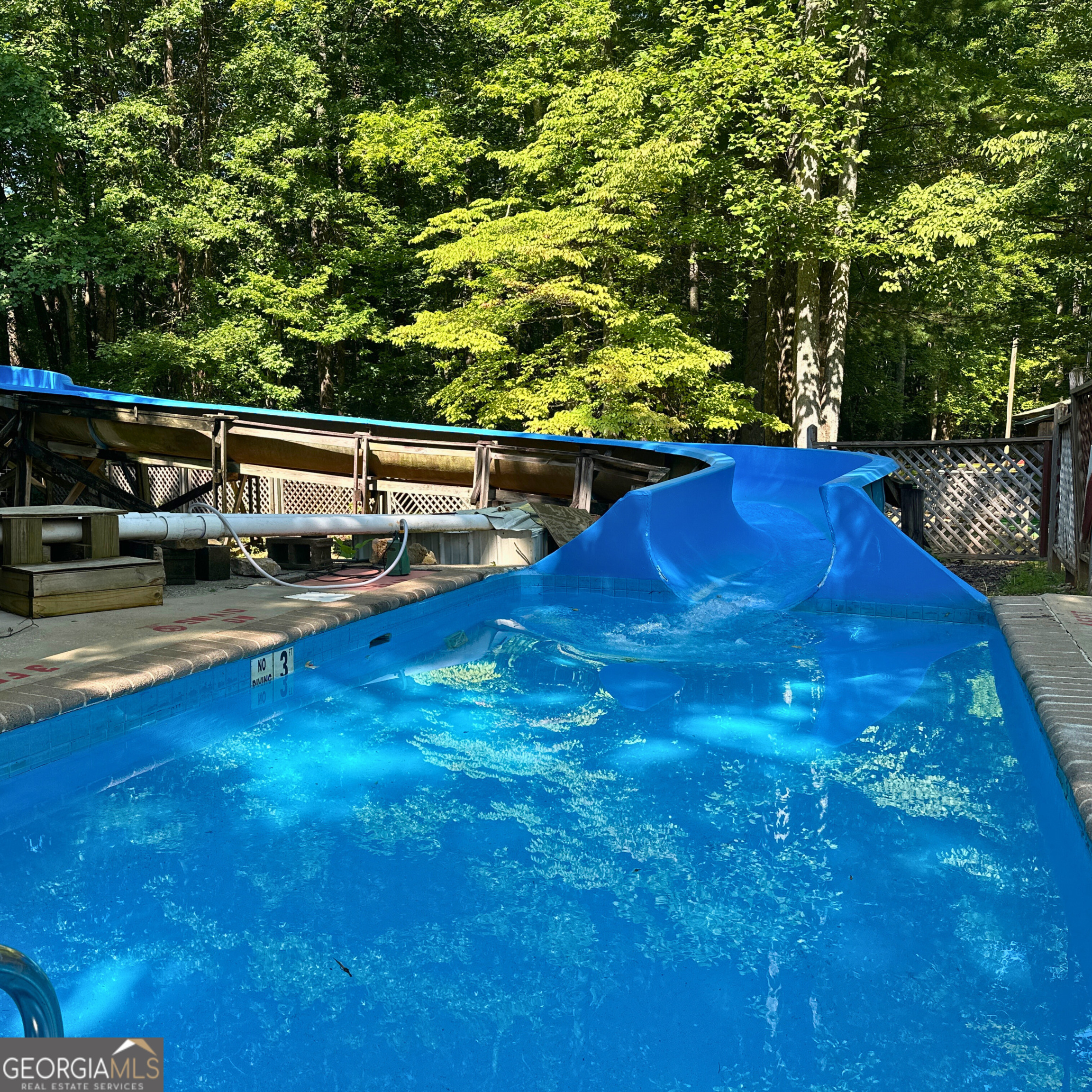 121 Magnificent Way Property Photo 3