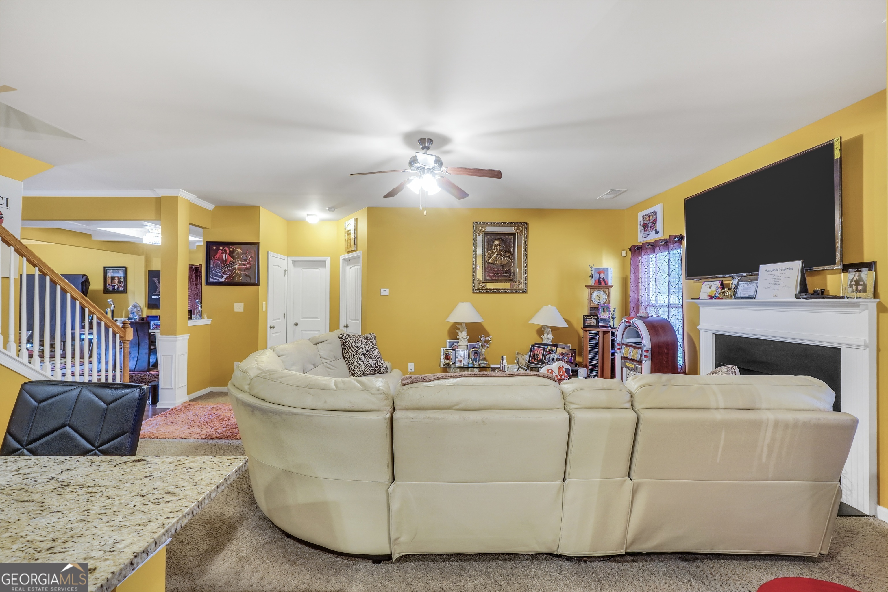 942 Amelia Drive Property Photo 10