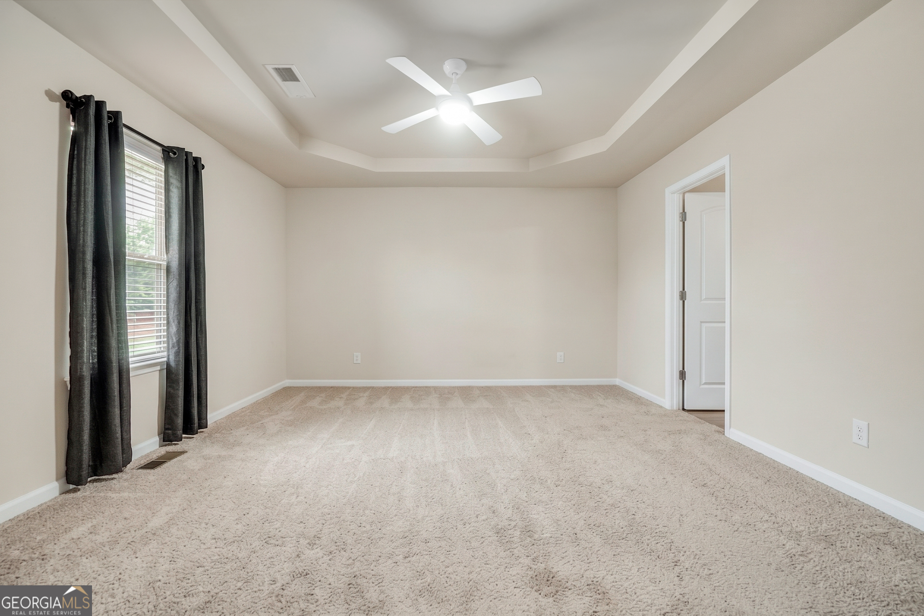 942 Amelia Drive Property Photo 19
