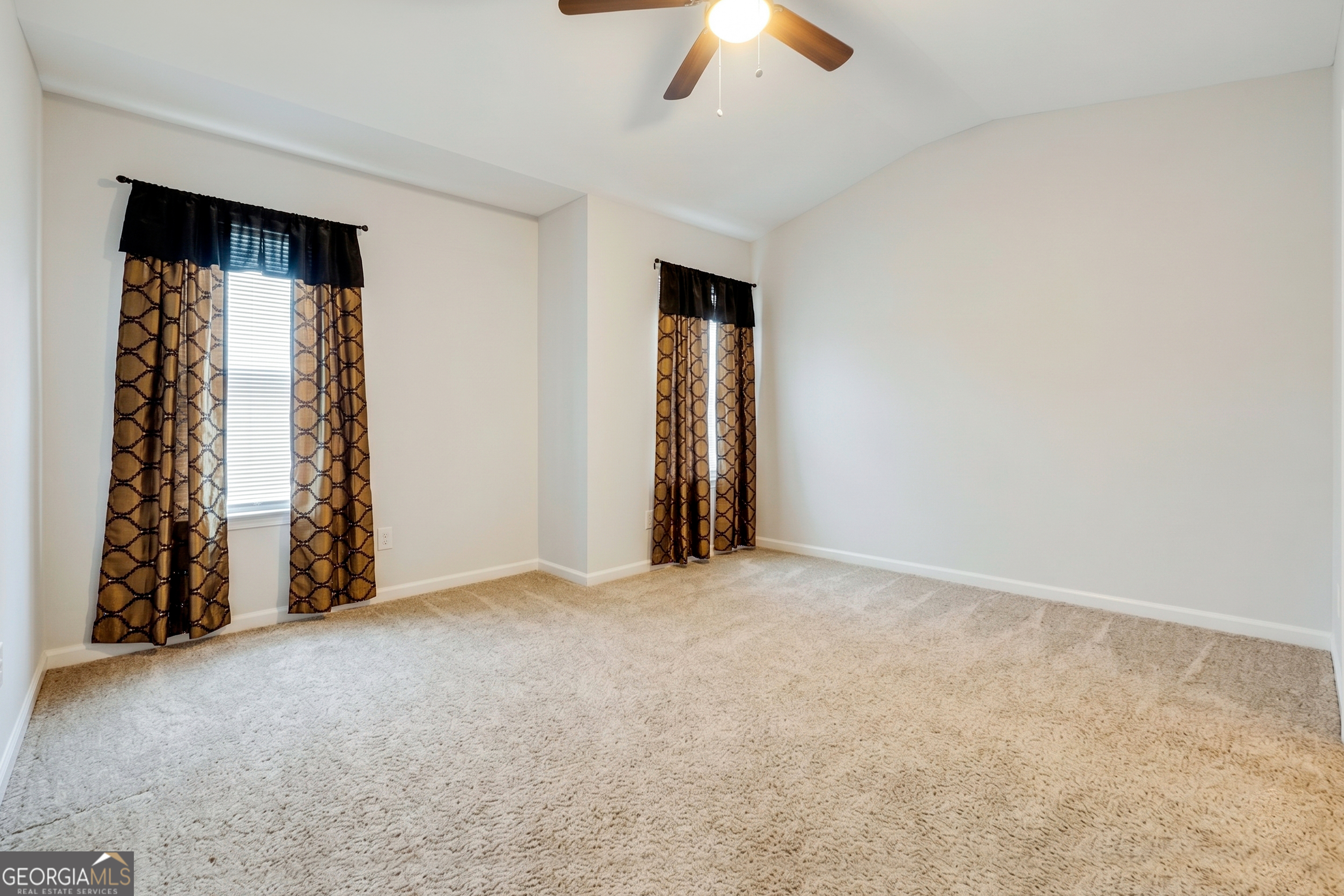 942 Amelia Drive Property Photo 23