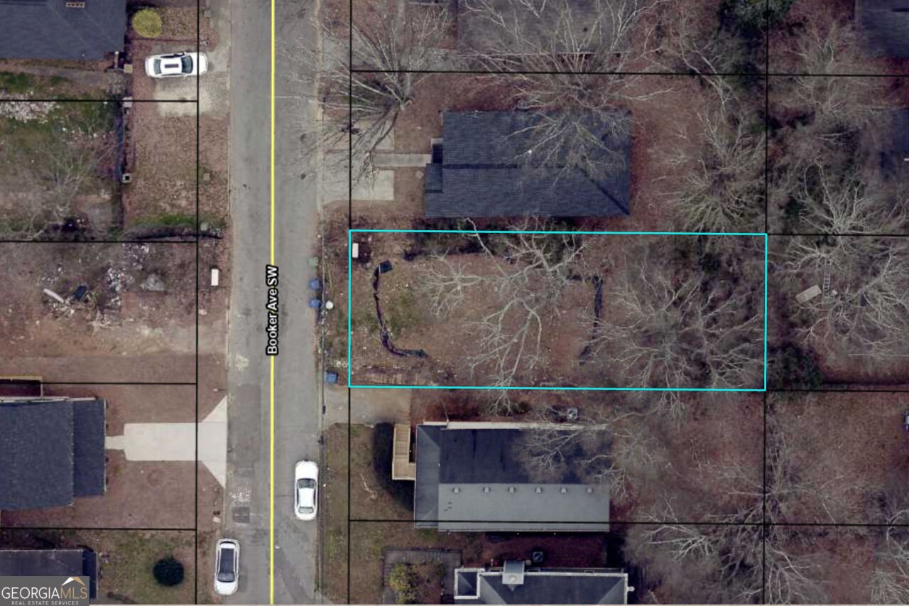 1176 Booker Avenue SE Property Photo 1