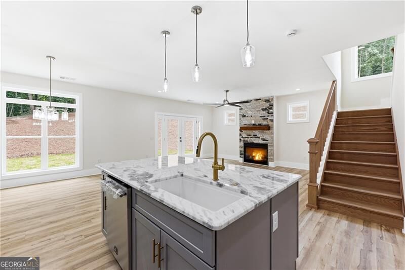 5851 Canterbury Way Property Photo 15