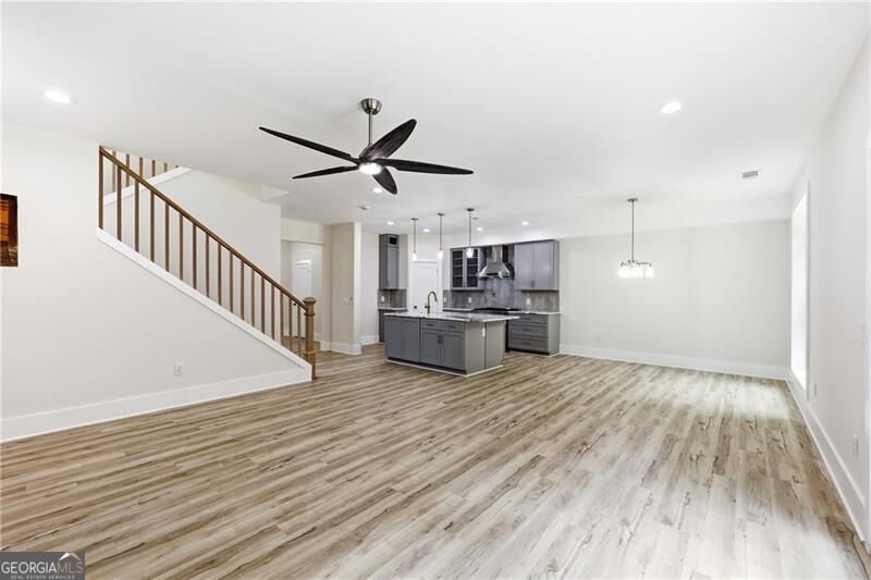5851 Canterbury Way Property Photo 20