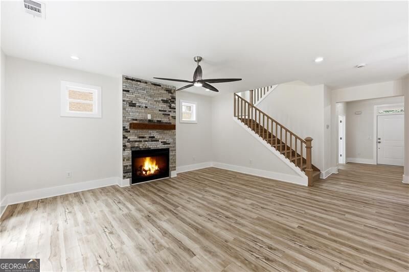 5851 Canterbury Way Property Photo 21