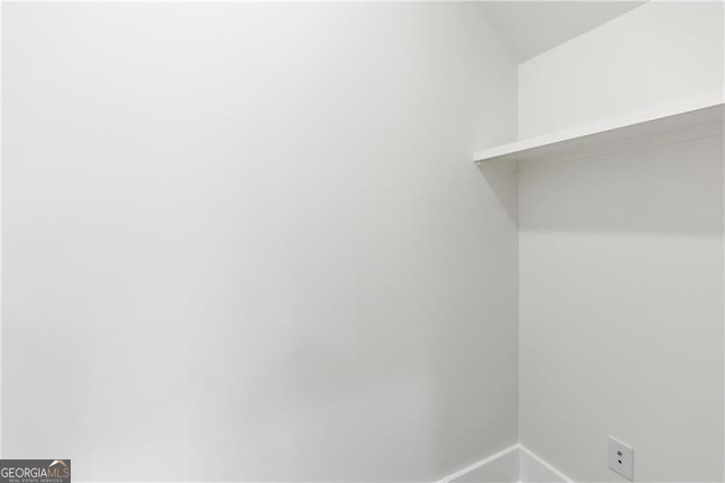 5851 Canterbury Way Property Photo 27