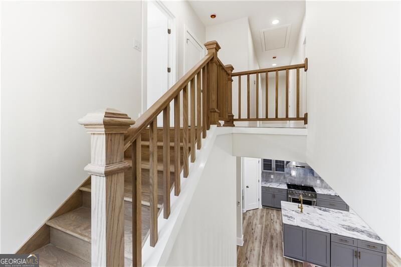 5851 Canterbury Way Property Photo 31