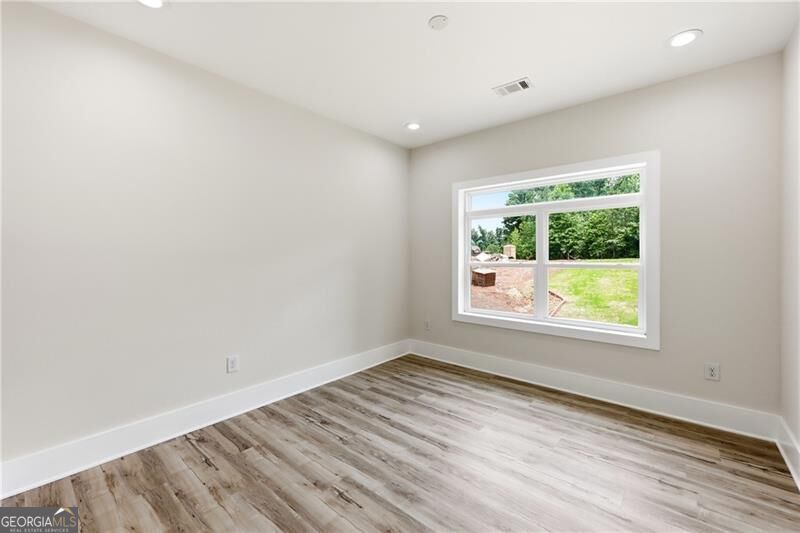 5851 Canterbury Way Property Photo 40