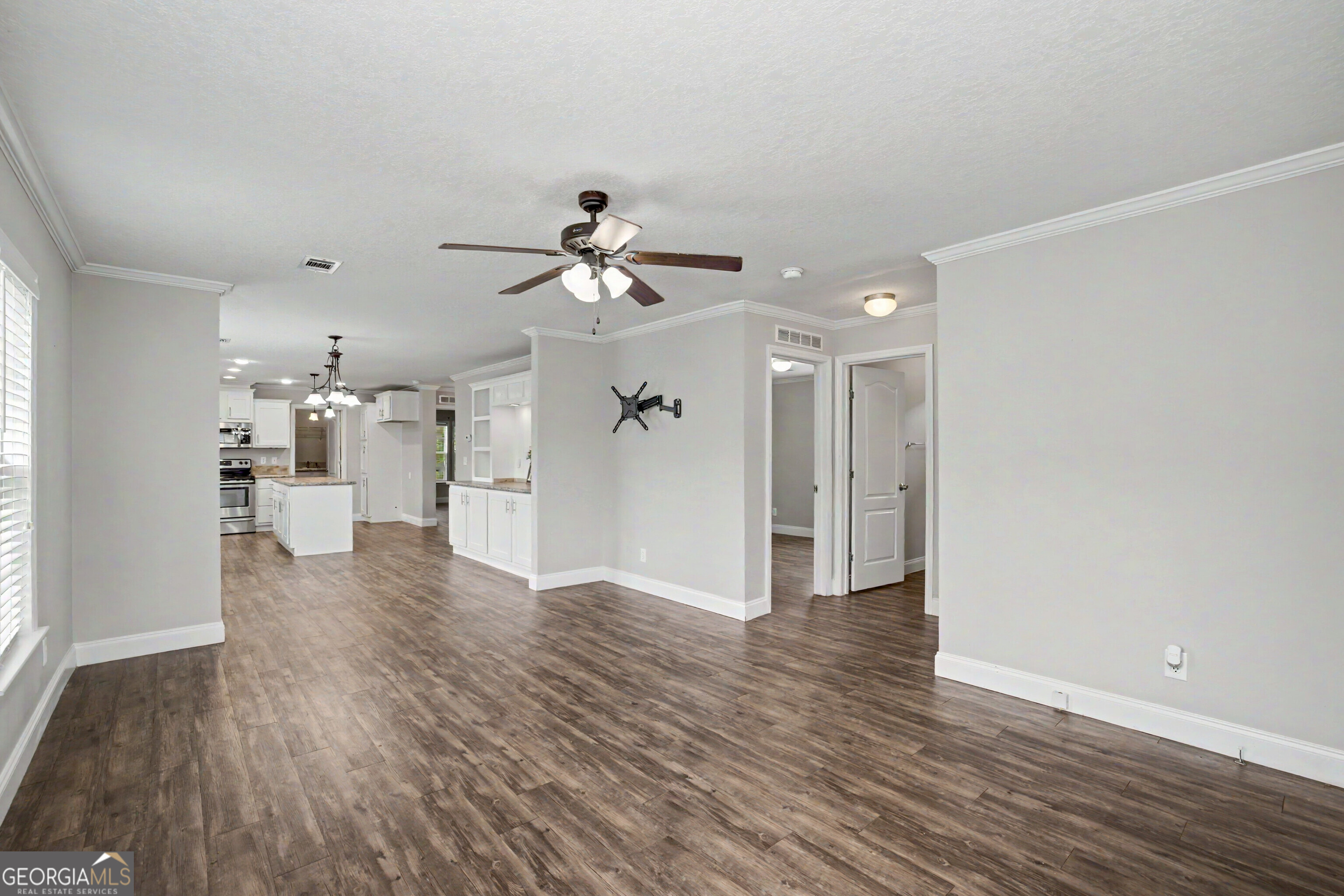 29 Meadow View Street Property Photo 12