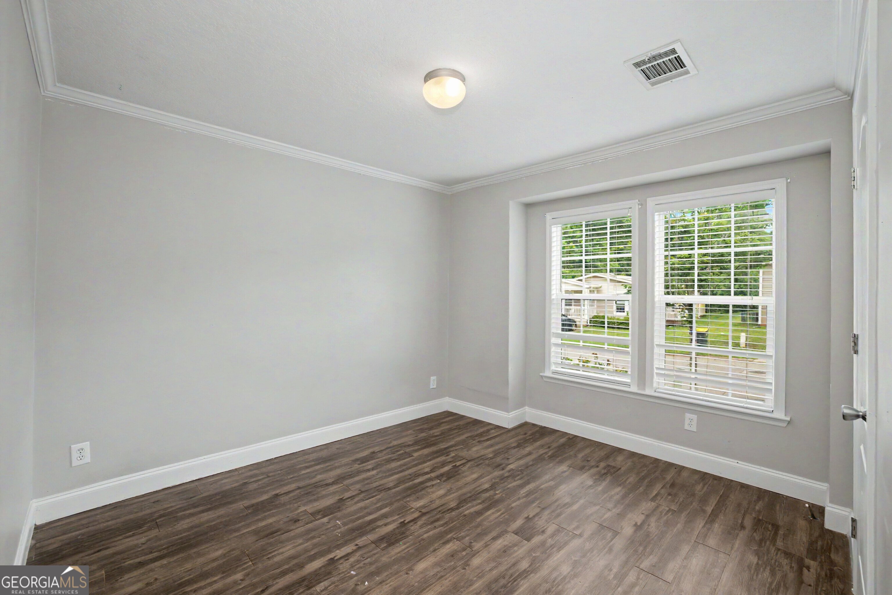 29 Meadow View Street Property Photo 18