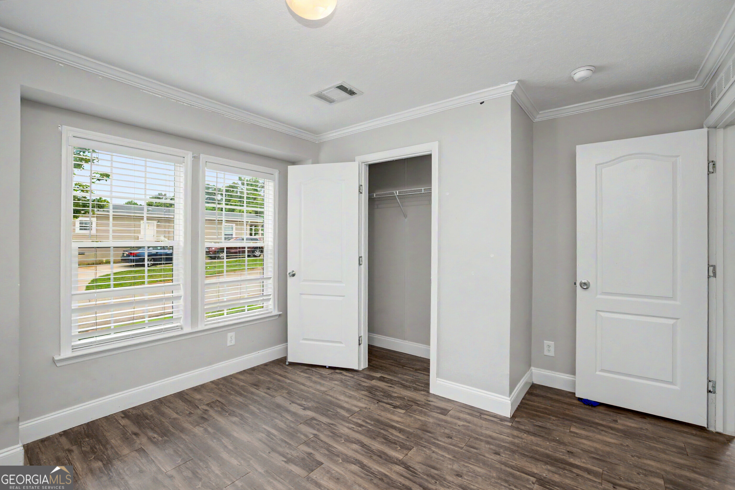 29 Meadow View Street Property Photo 19