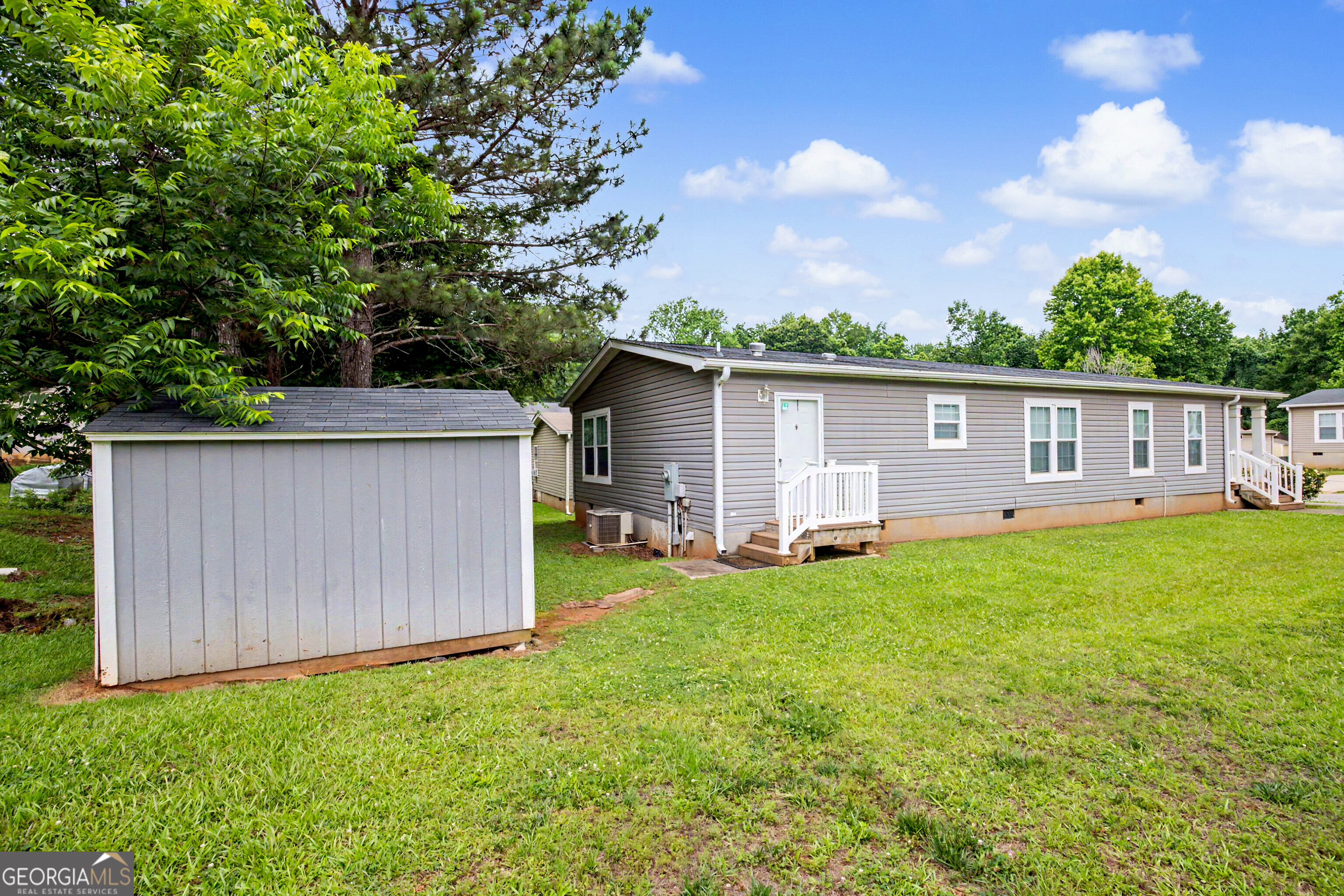 29 Meadow View Street Property Photo 24