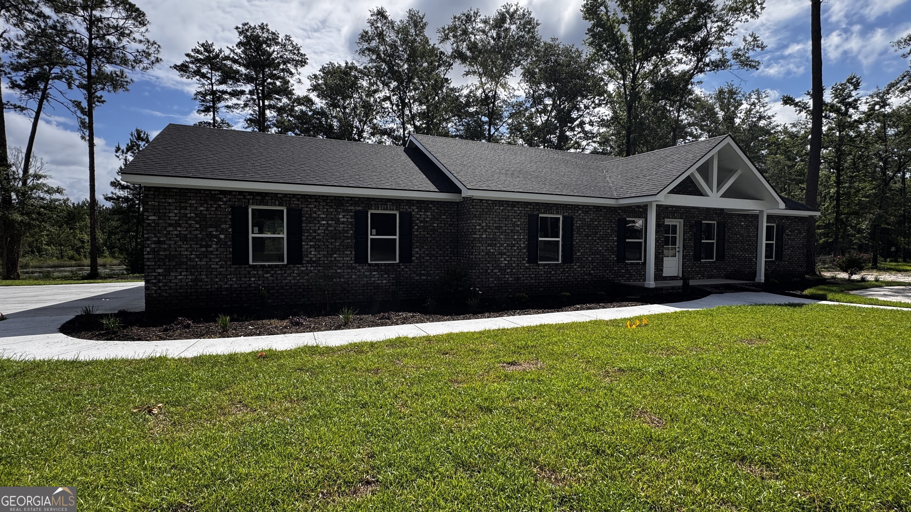 3 Willow Pointe Property Photo 6