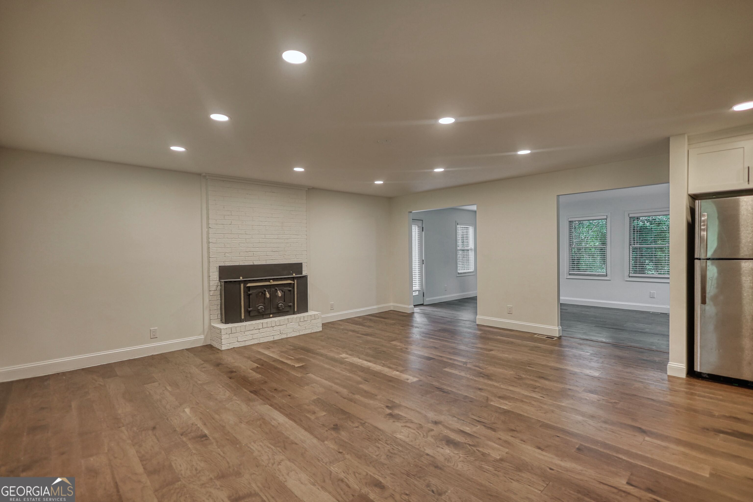 403 Greenwood Drive Property Photo 10