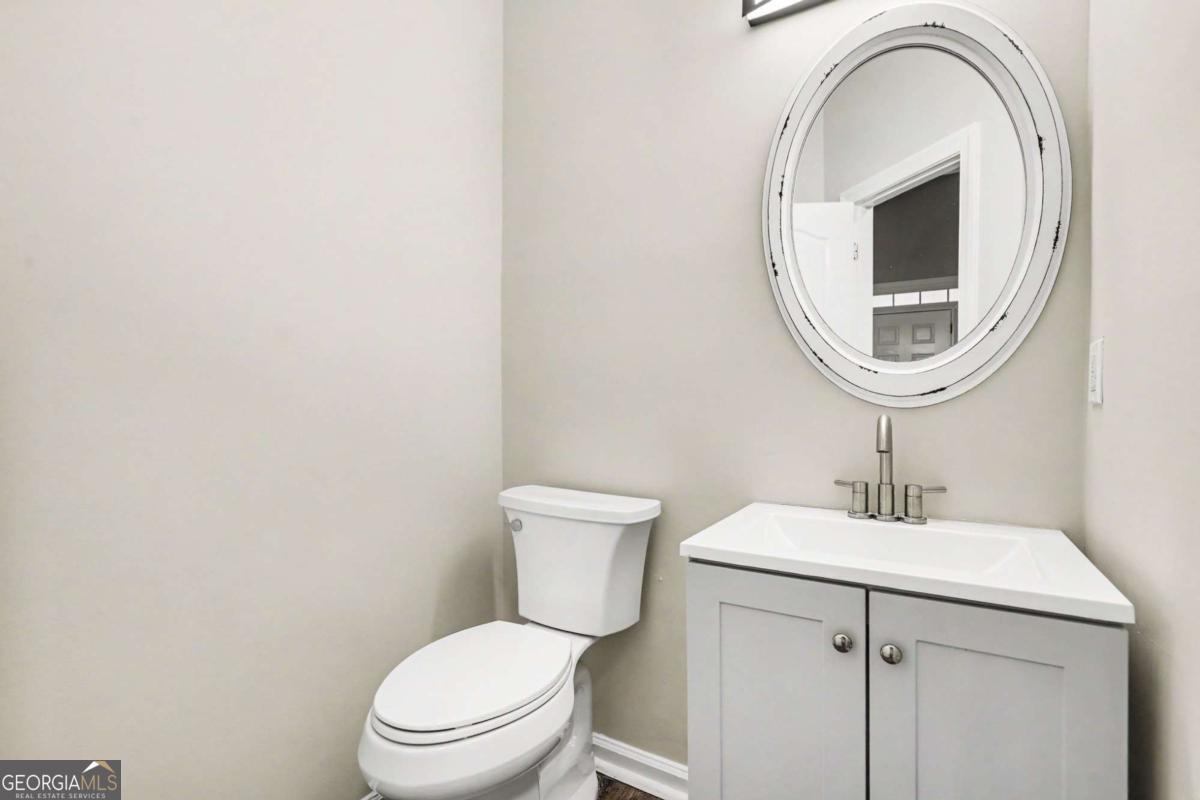 5177 Arran Lane Property Photo 24