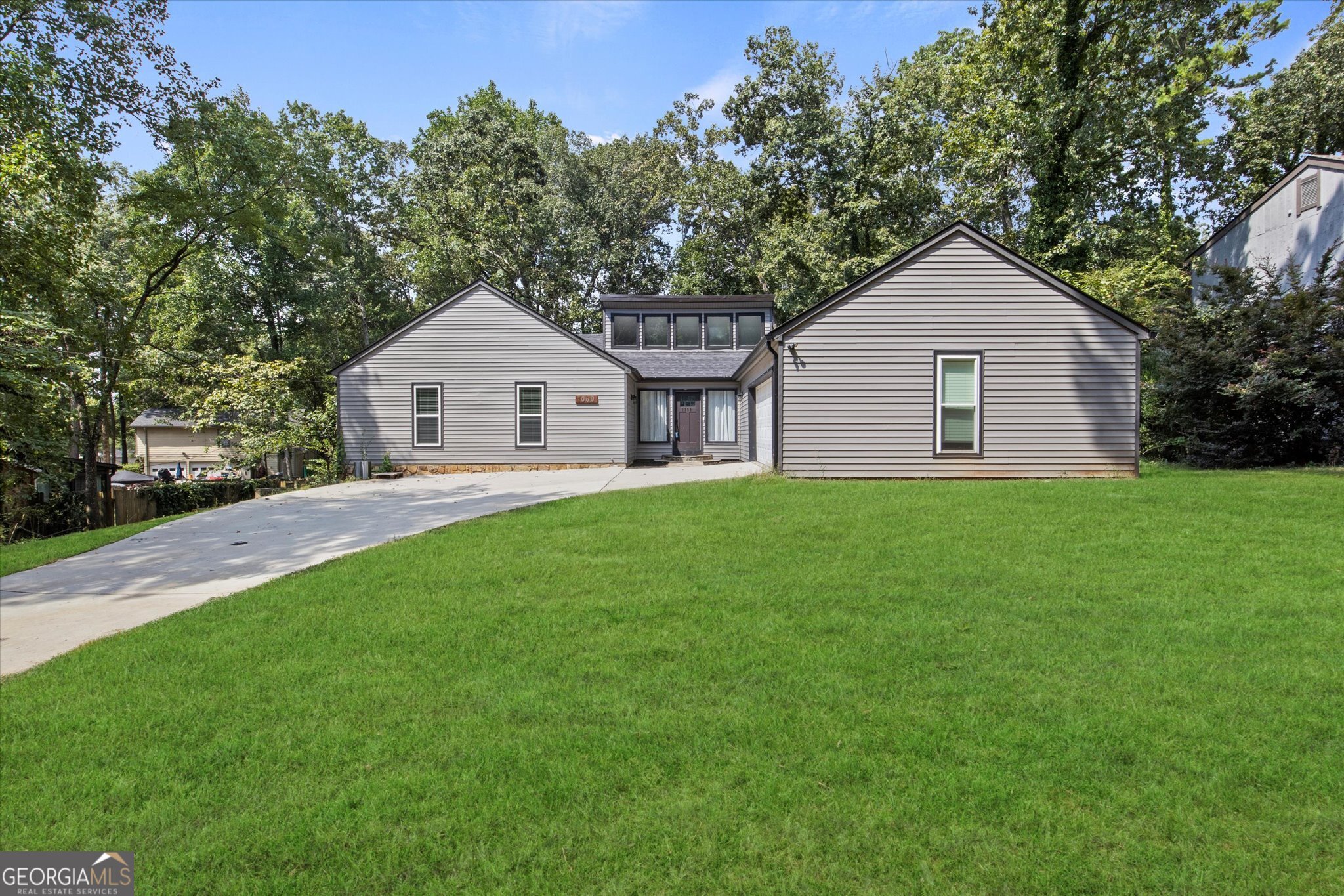 1060 Deer Chase Property Photo 1
