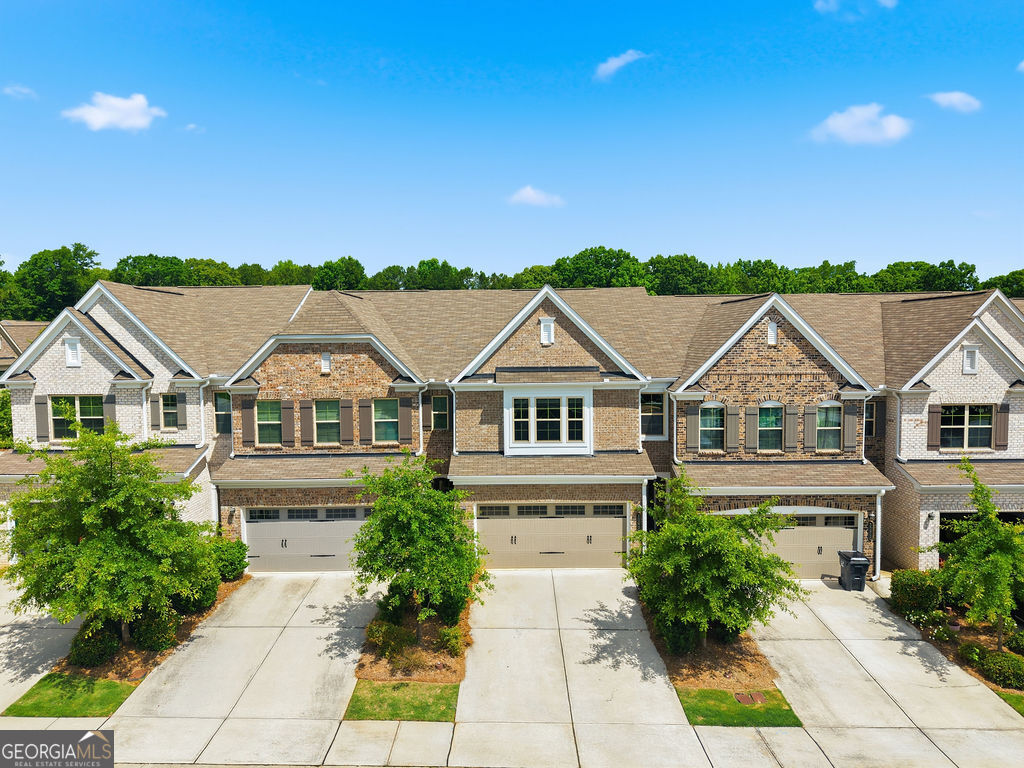1162 Lanier Willow Path Property Photo 1