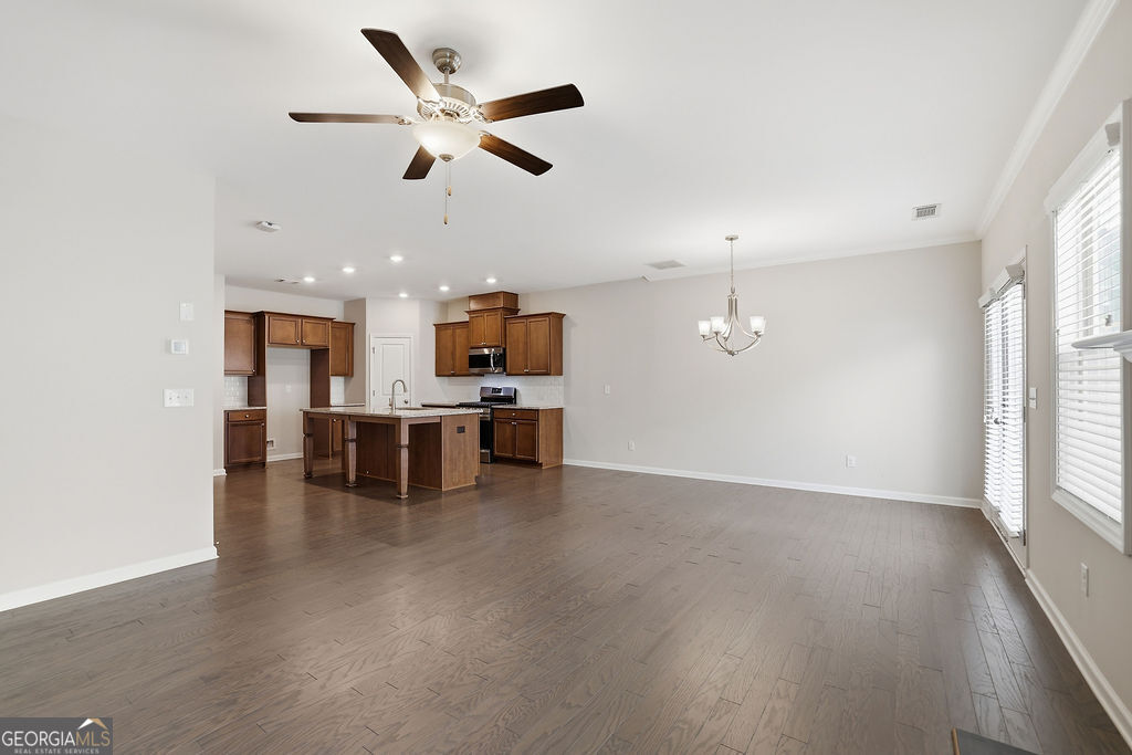 1162 Lanier Willow Path Property Photo 9