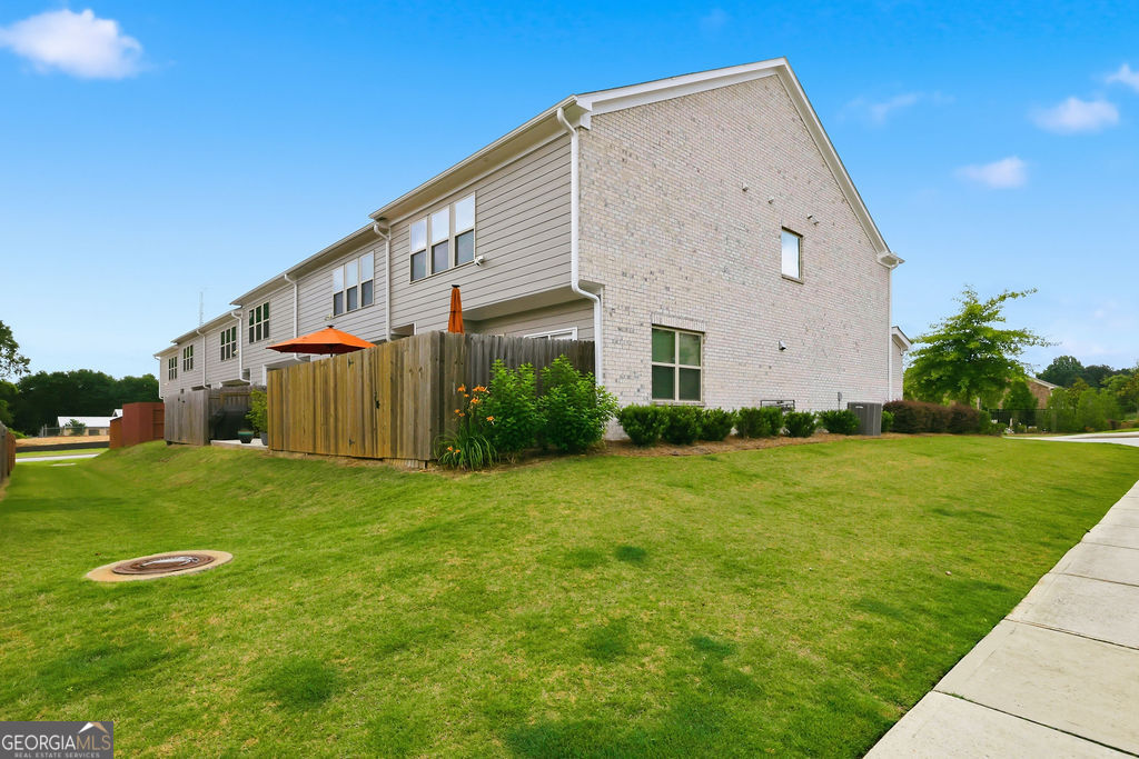1162 Lanier Willow Path Property Photo 36