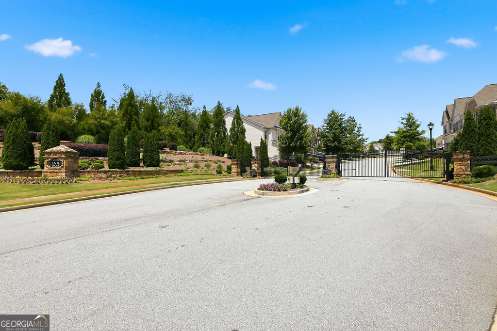 1162 Lanier Willow Path Property Photo 37