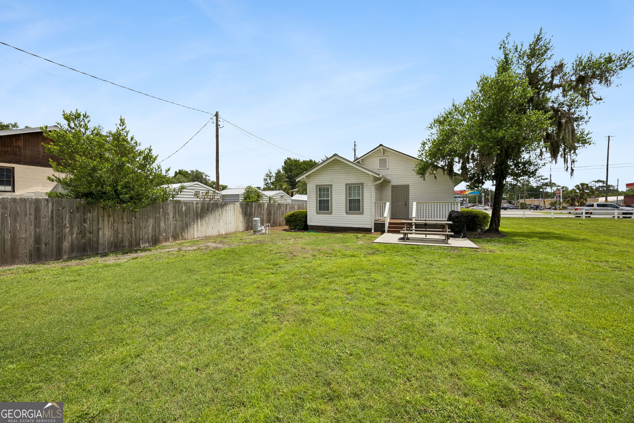383 First Street Property Photo 25