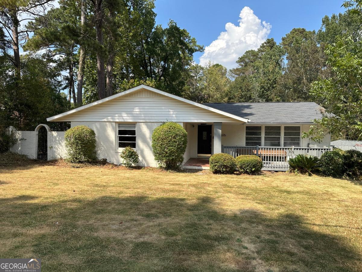 3025 Vultee Drive Property Photo 1