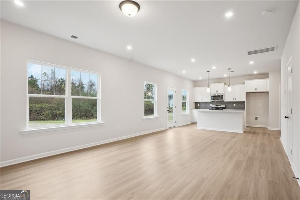 7 Everly Trail Property Photo 3