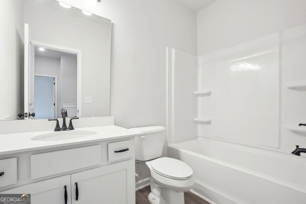 7 Everly Trail Property Photo 17