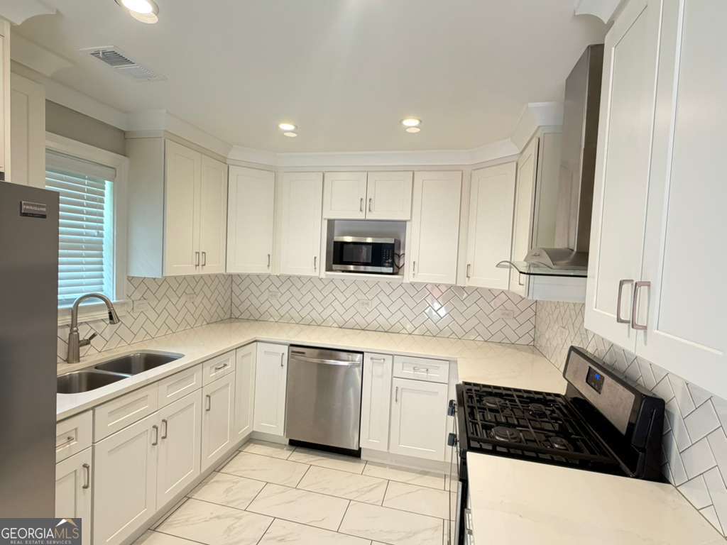 1128 Hillcrest Court Nw Property Photo 8