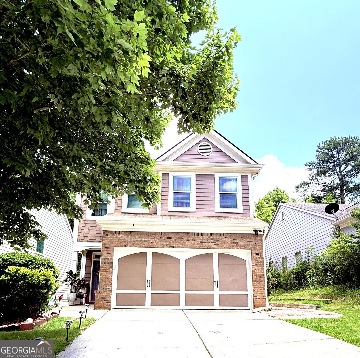 2210 Lily Valley Drive Property Photo 1